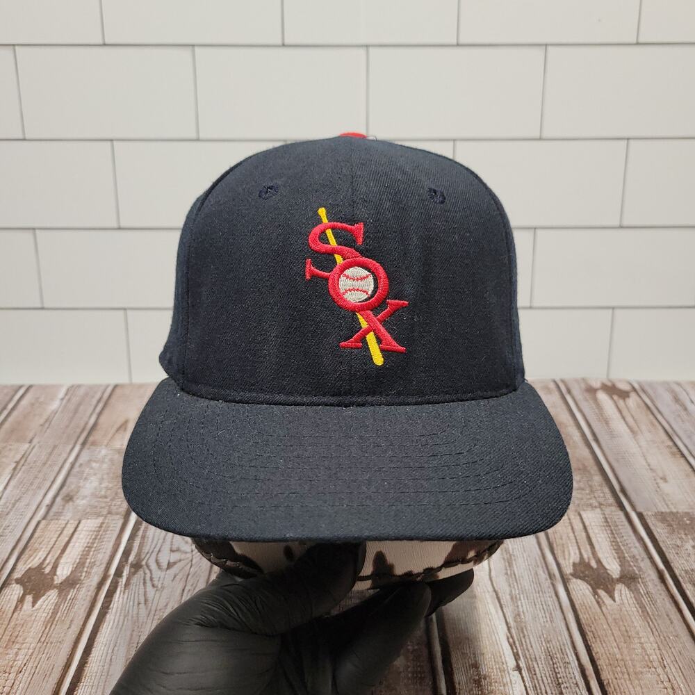 Roman Boston Red Sox Vintage Alternative Logo Made In USA Fitted Size 7 MLB 90's